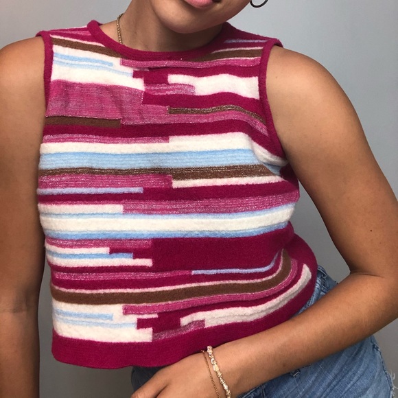 cropped sweater tank - Picture 4 of 4